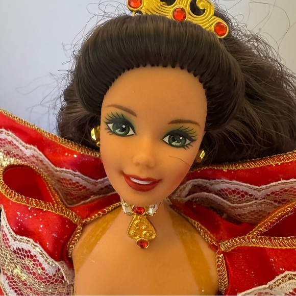 1997 Happy Holidays Collectors Barbie - Picture 4 of 8